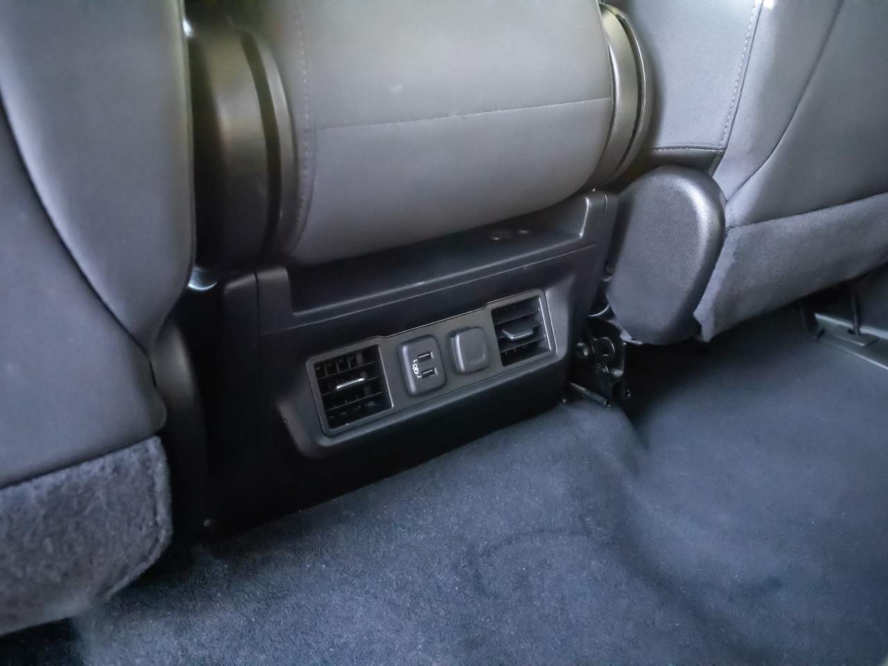 2021 Chevrolet Silverado 1500 RST photo 2