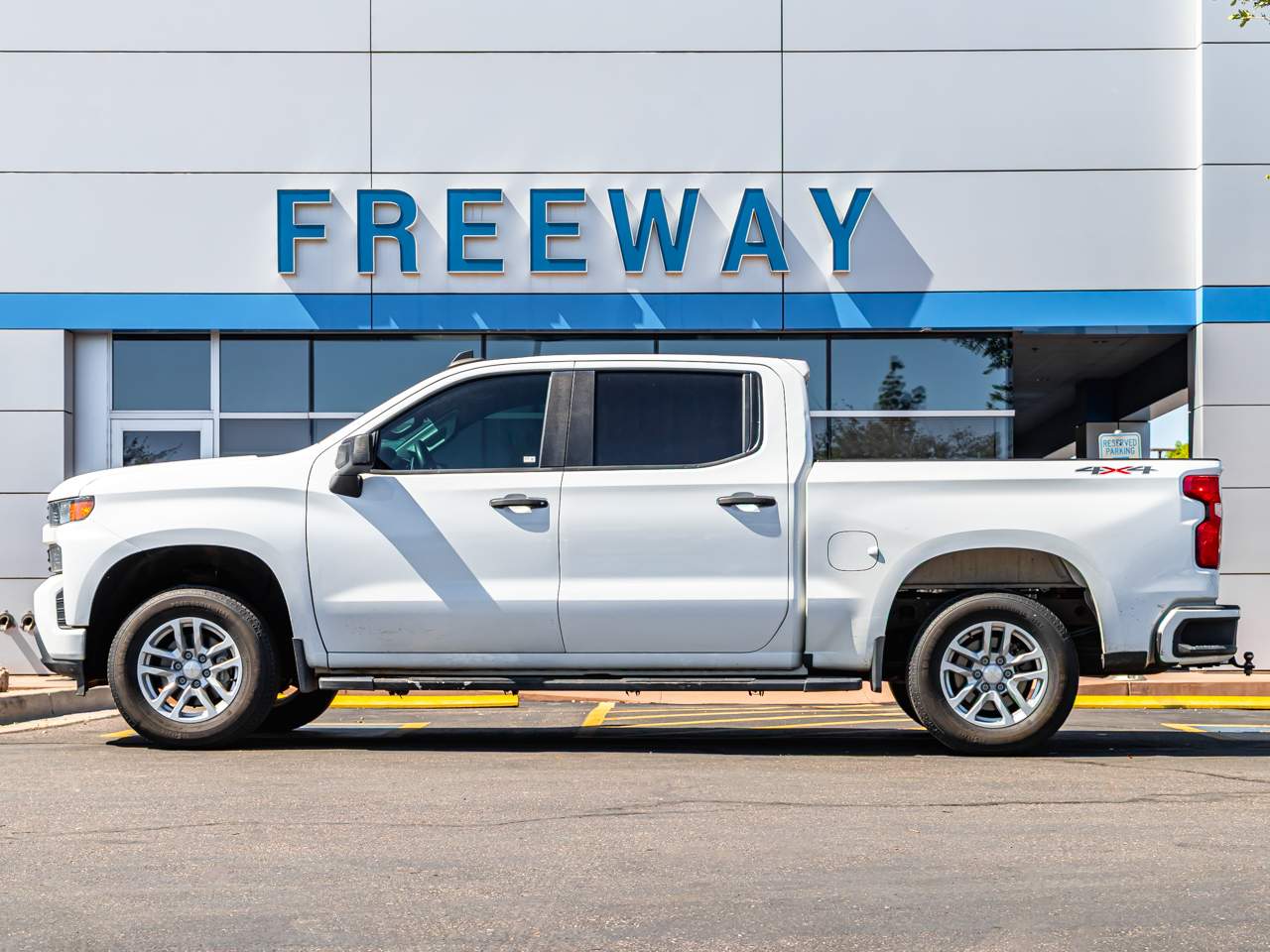 2020 Chevrolet Silverado 1500 Custom photo 3