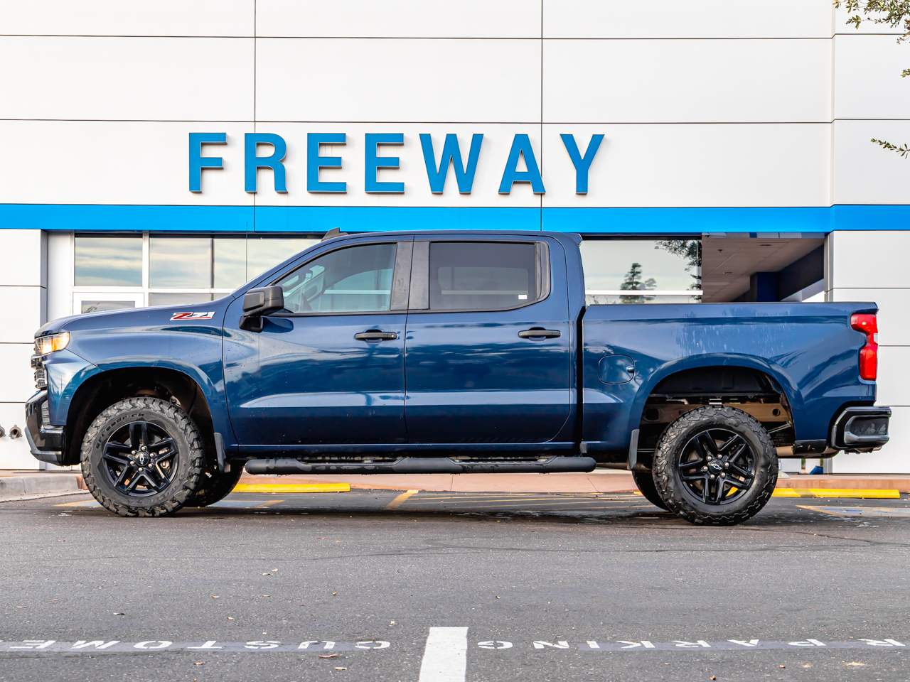 2020 Chevrolet Silverado 1500 Custom Trail Boss Crew Cab