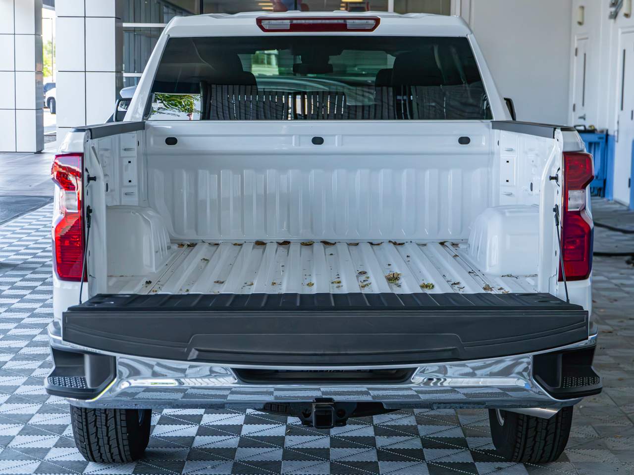 2024 Chevrolet Silverado 1500 LT Crew Cab