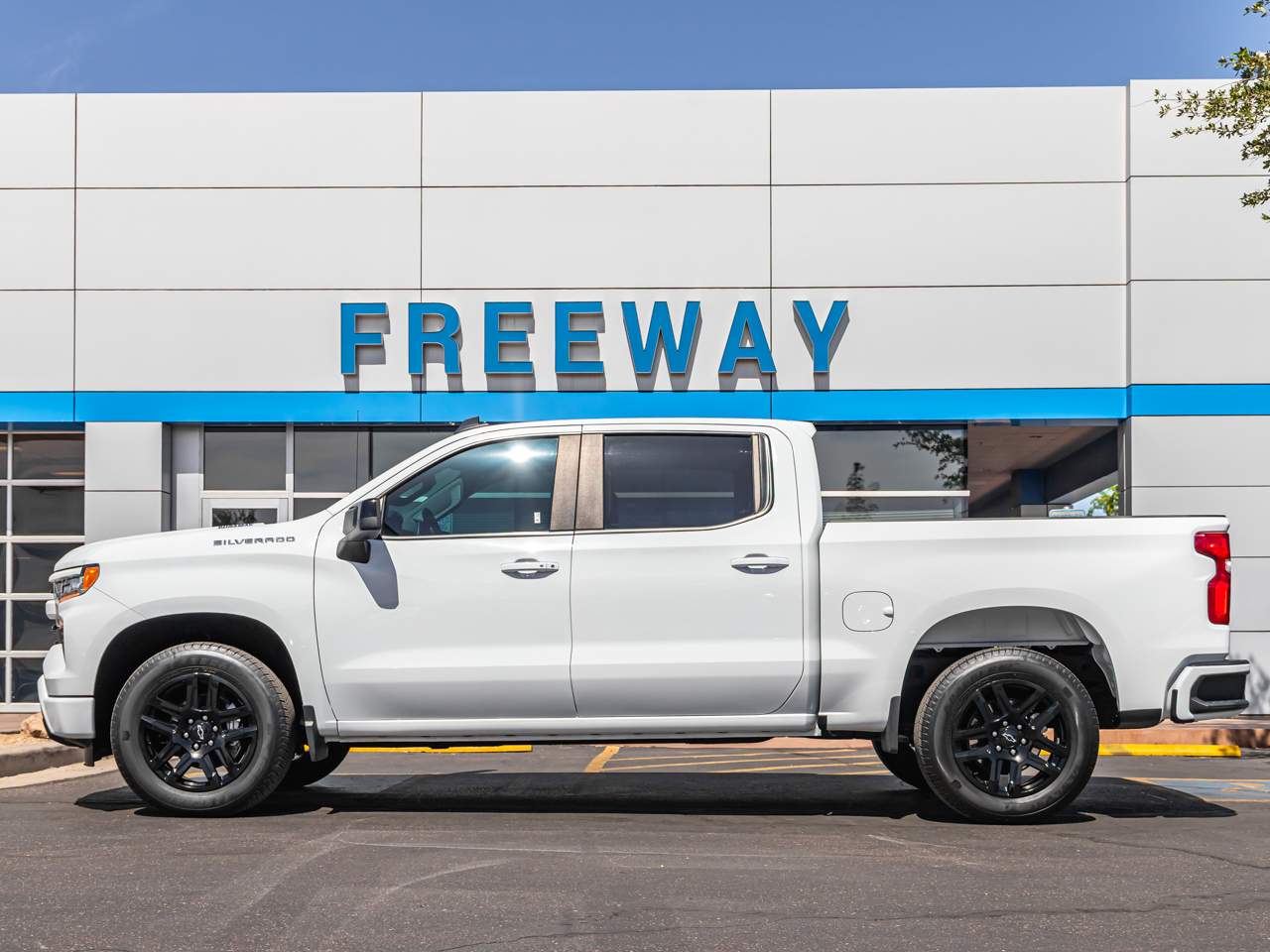 2024 Chevrolet Silverado 1500 RST Crew Cab