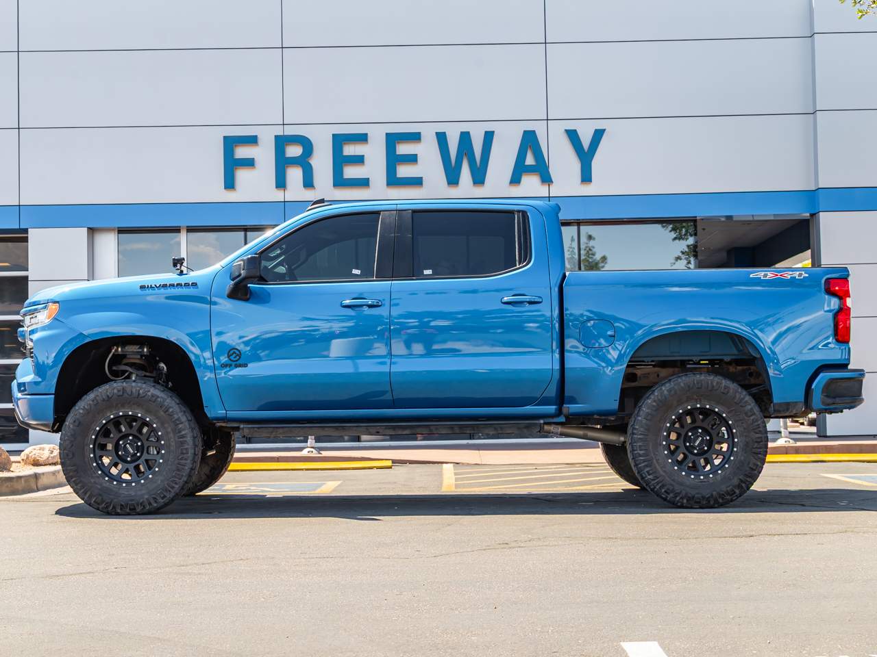 2022 Chevrolet Silverado 1500 RST Crew Cab