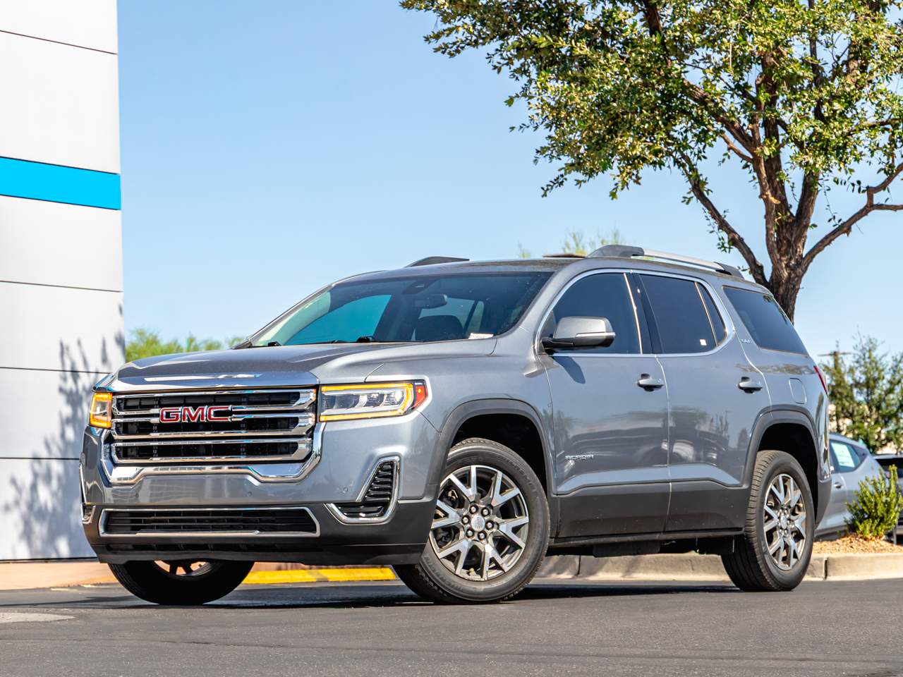2022 GMC Acadia SLE FWD's photo
