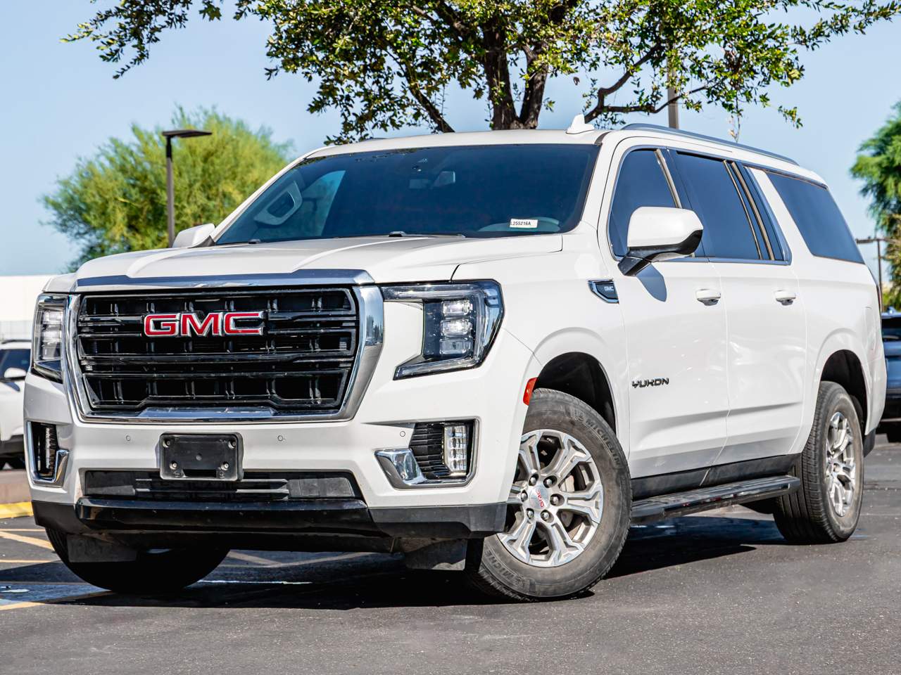 2023 GMC Yukon XL SLE