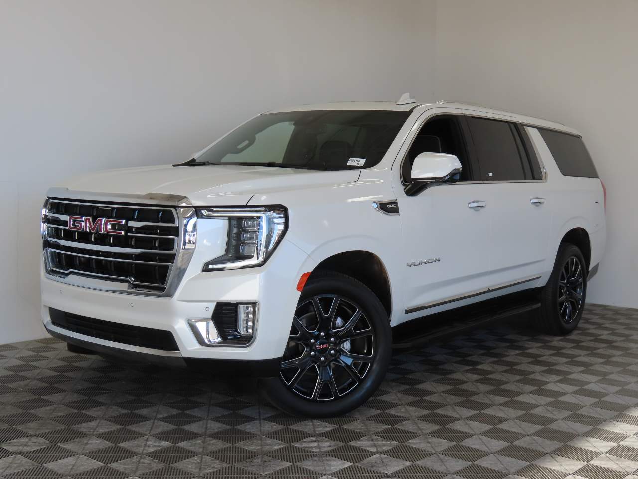 2024 GMC Yukon XL SLT