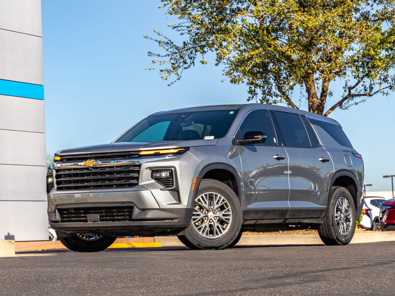 2024 Chevrolet Traverse LS