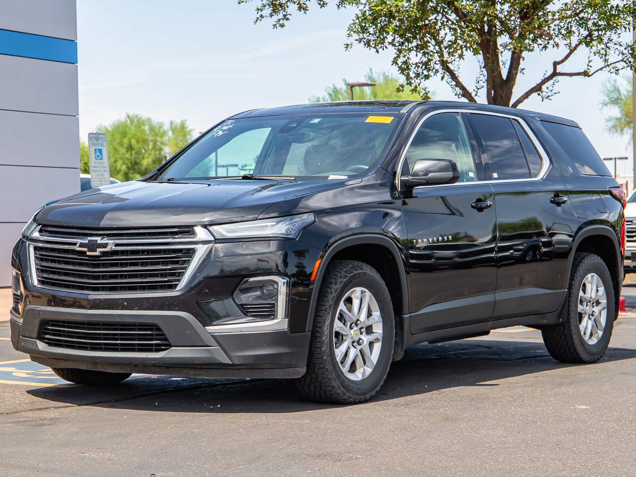2022 Chevrolet Traverse LS