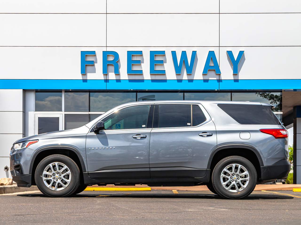 2020 Chevrolet Traverse LS