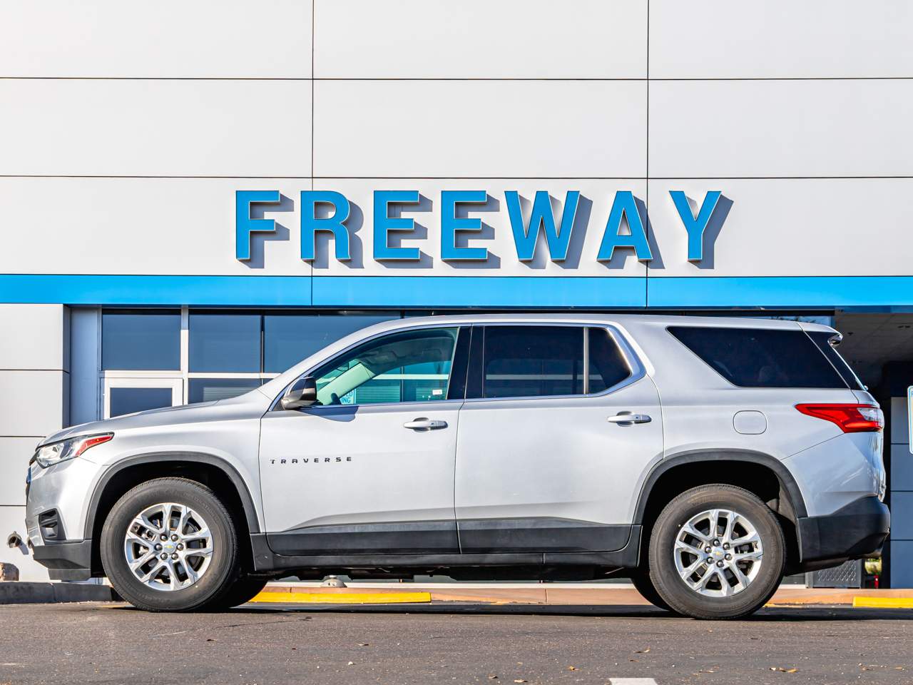 2021 Chevrolet Traverse LS