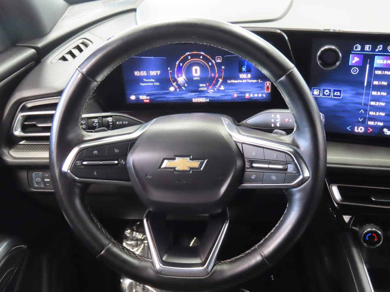 2024 Chevrolet Traverse 1LT - Photo 10