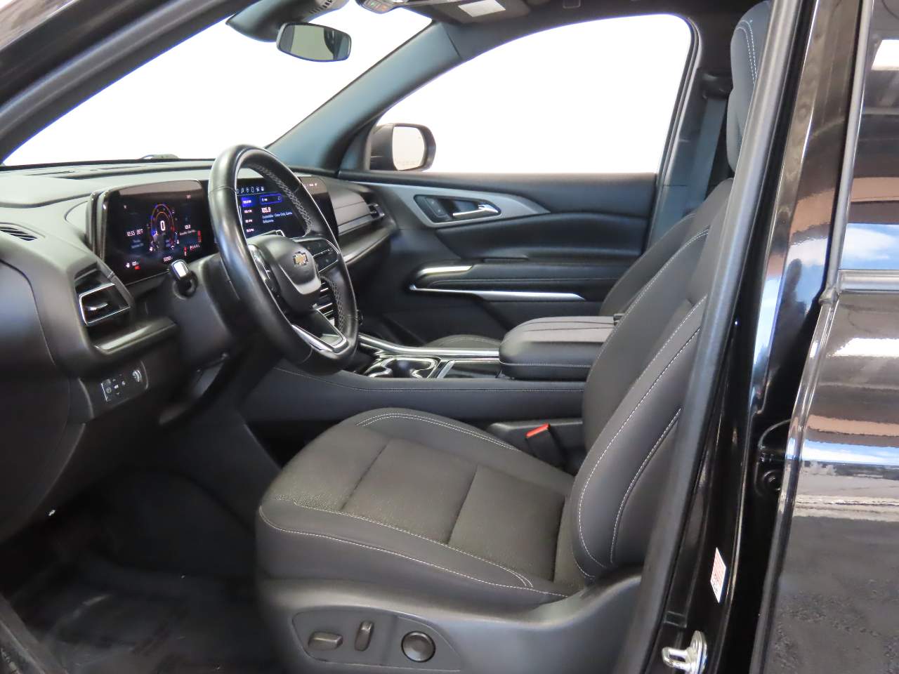 2024 Chevrolet Traverse 1LT - Photo 15