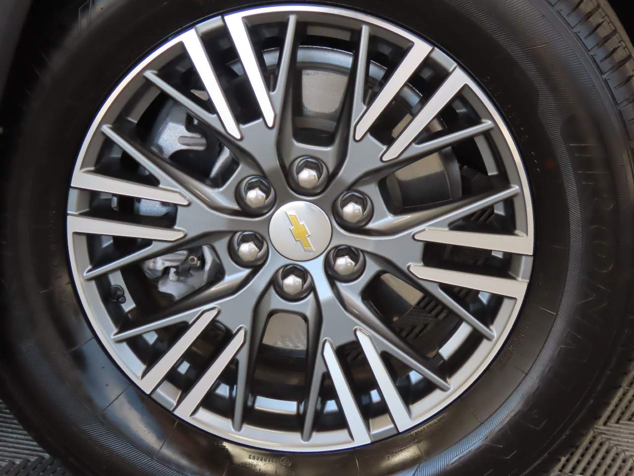 2024 Chevrolet Traverse 1LT - Photo 7
