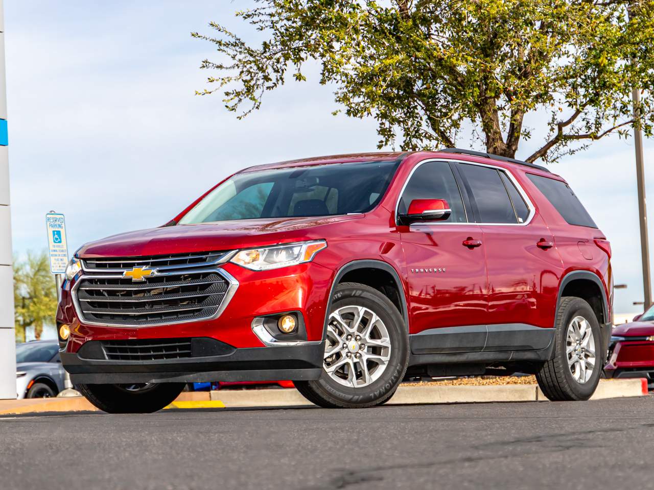 2020 Chevrolet Traverse LT Cloth