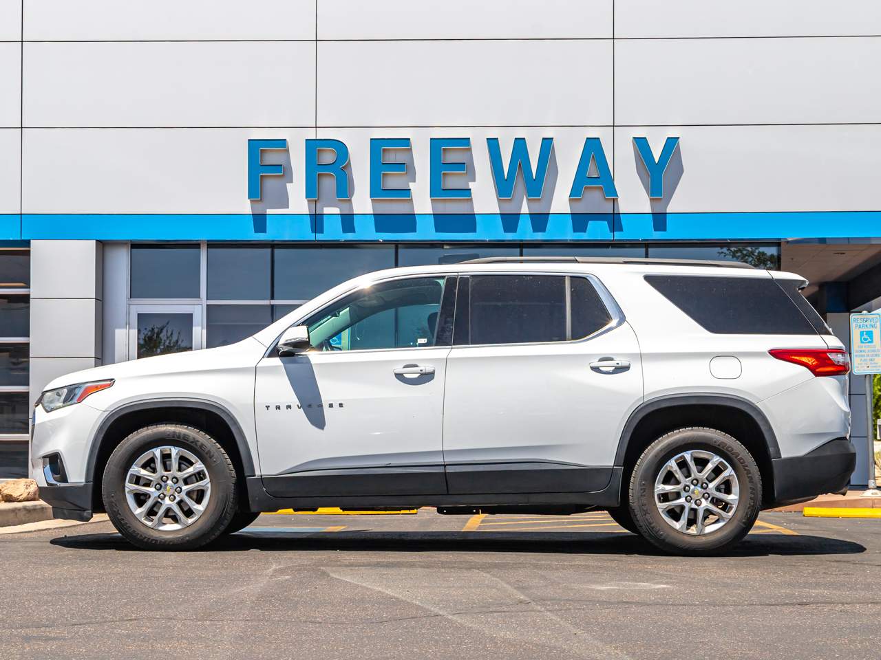 2019 Chevrolet Traverse LT Cloth