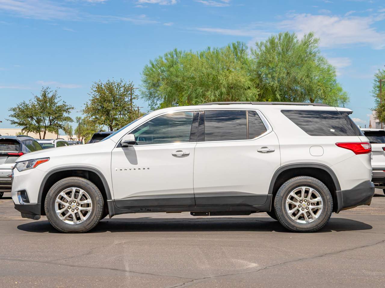 2020 Chevrolet Traverse LT Cloth