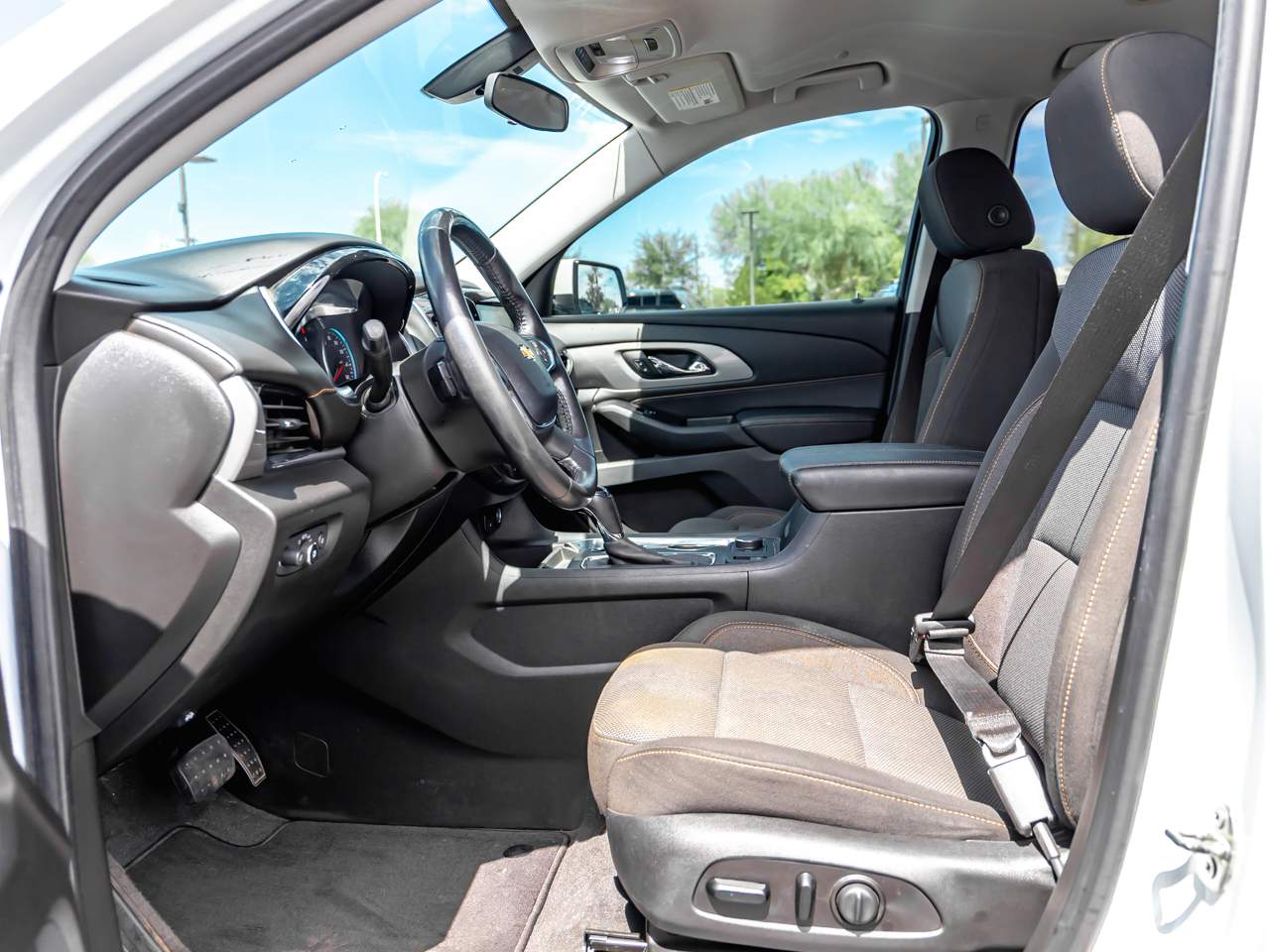 2020 Chevrolet Traverse 1LT - Photo 7
