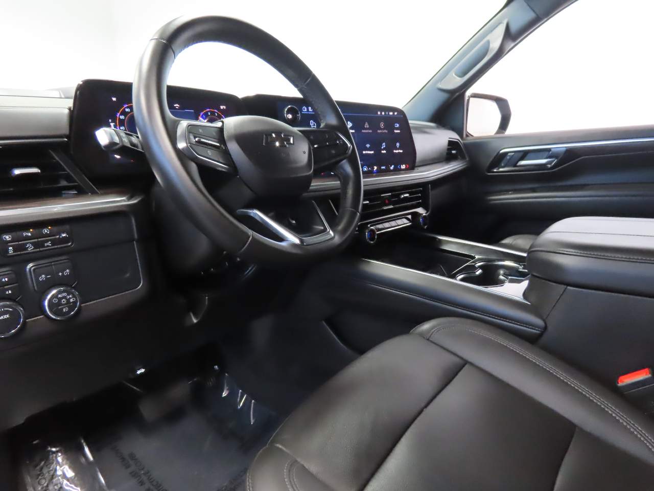 2025 Chevrolet Tahoe Z71 - Photo 8