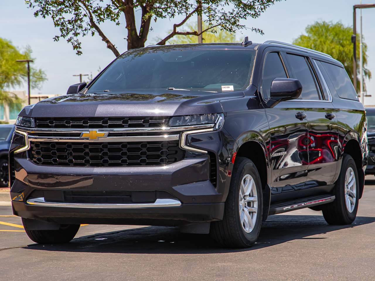 2023 Chevrolet Suburban LS