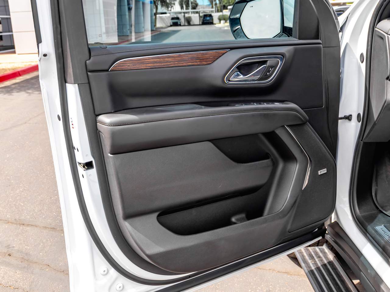 2024 Chevrolet Suburban High Country - Photo 9