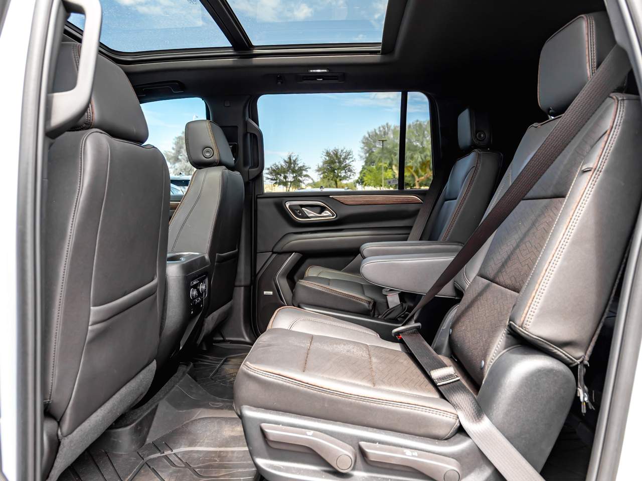 2024 Chevrolet Suburban High Country - Photo 19