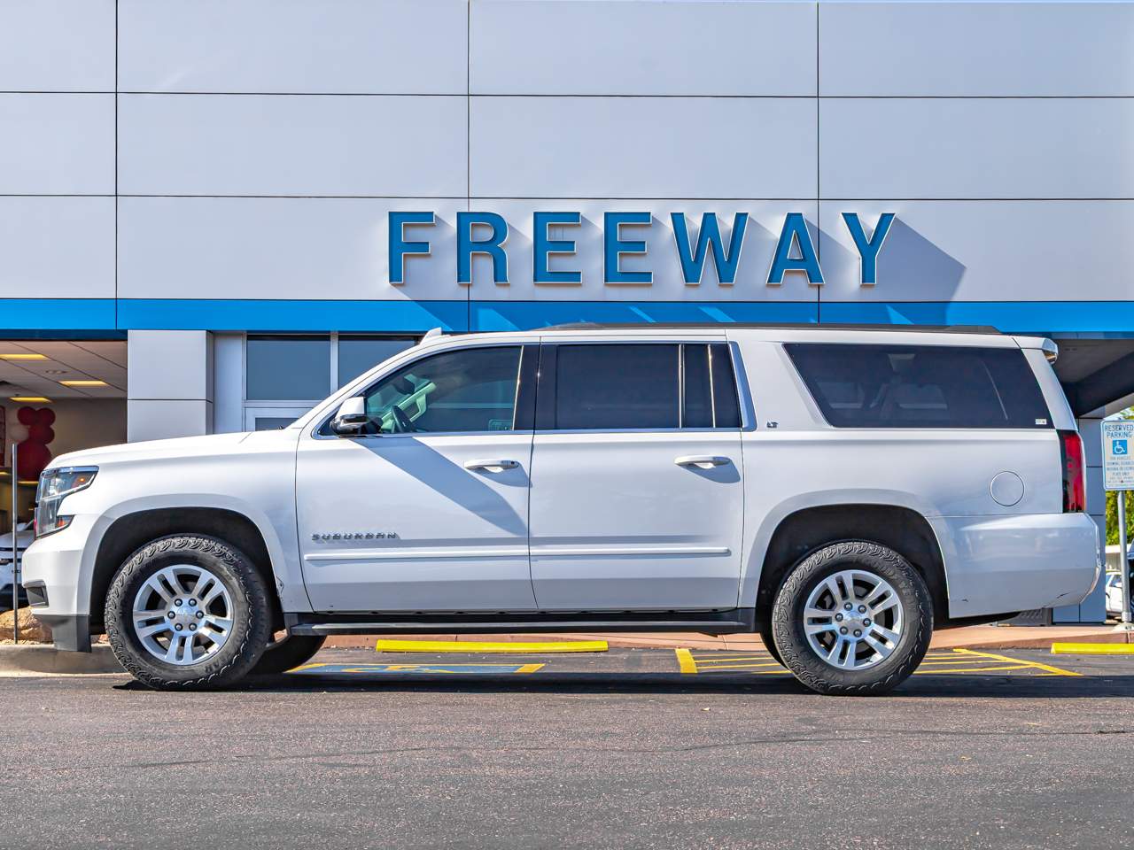 2020 Chevrolet Suburban LT