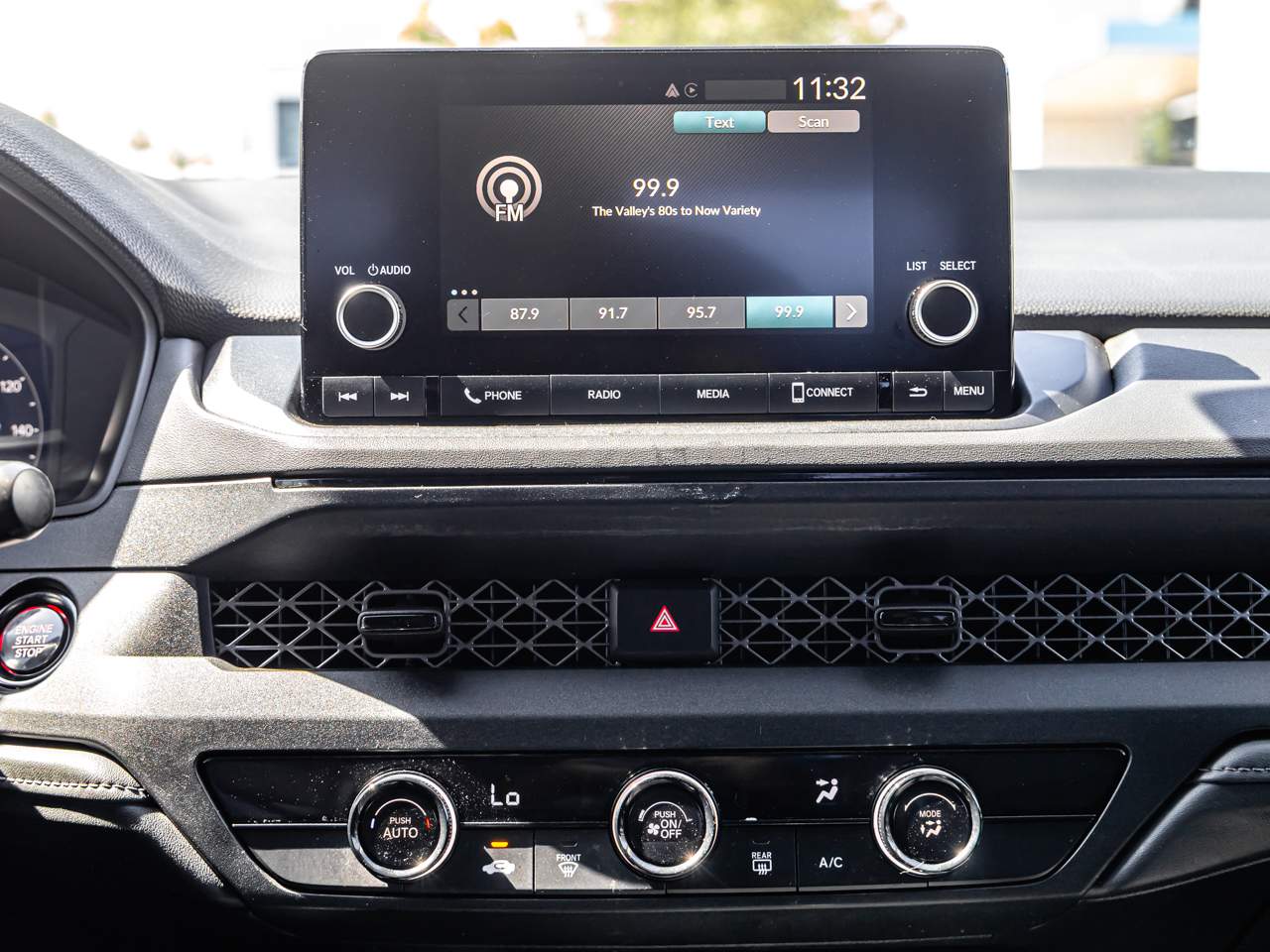 2024 Honda Accord LX - Photo 14