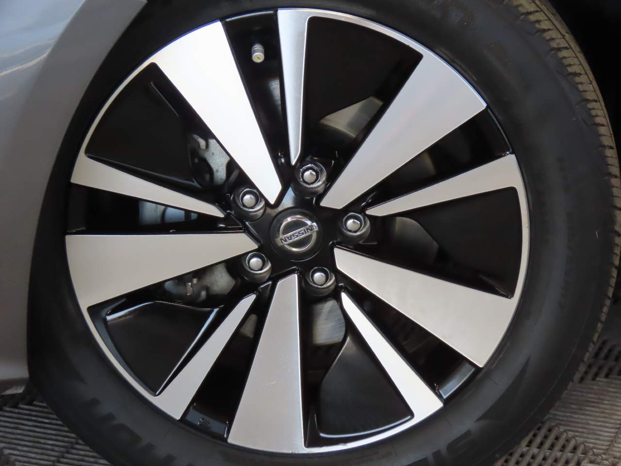 2019 Nissan Altima SV - Photo 7