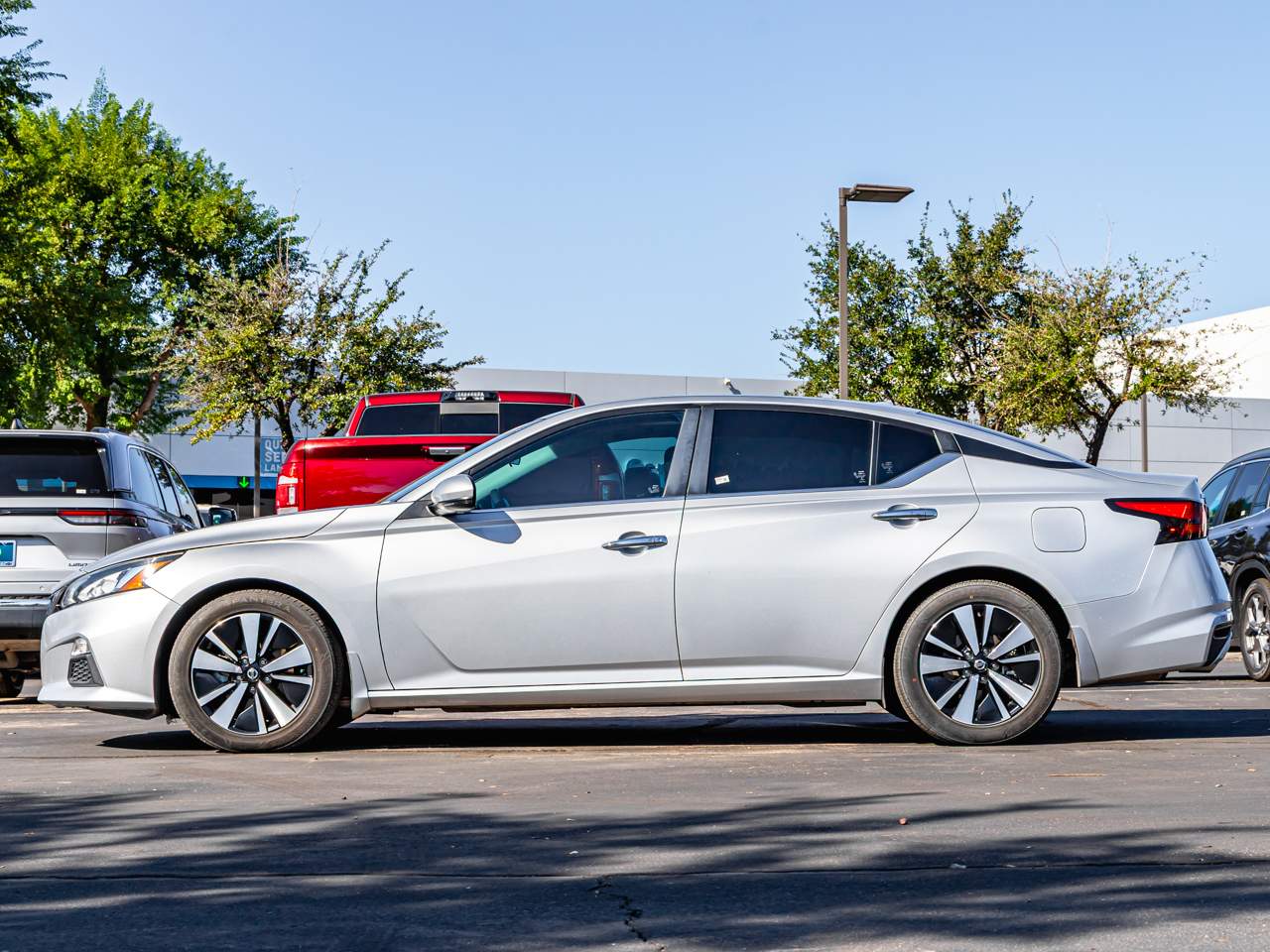 2021 Nissan Altima 2.5 SV