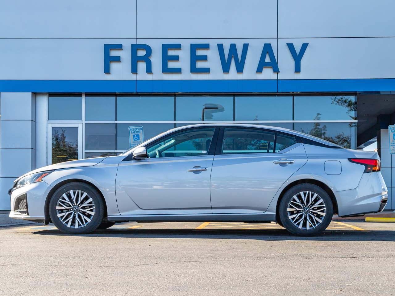 2023 Nissan Altima 2.5 SV