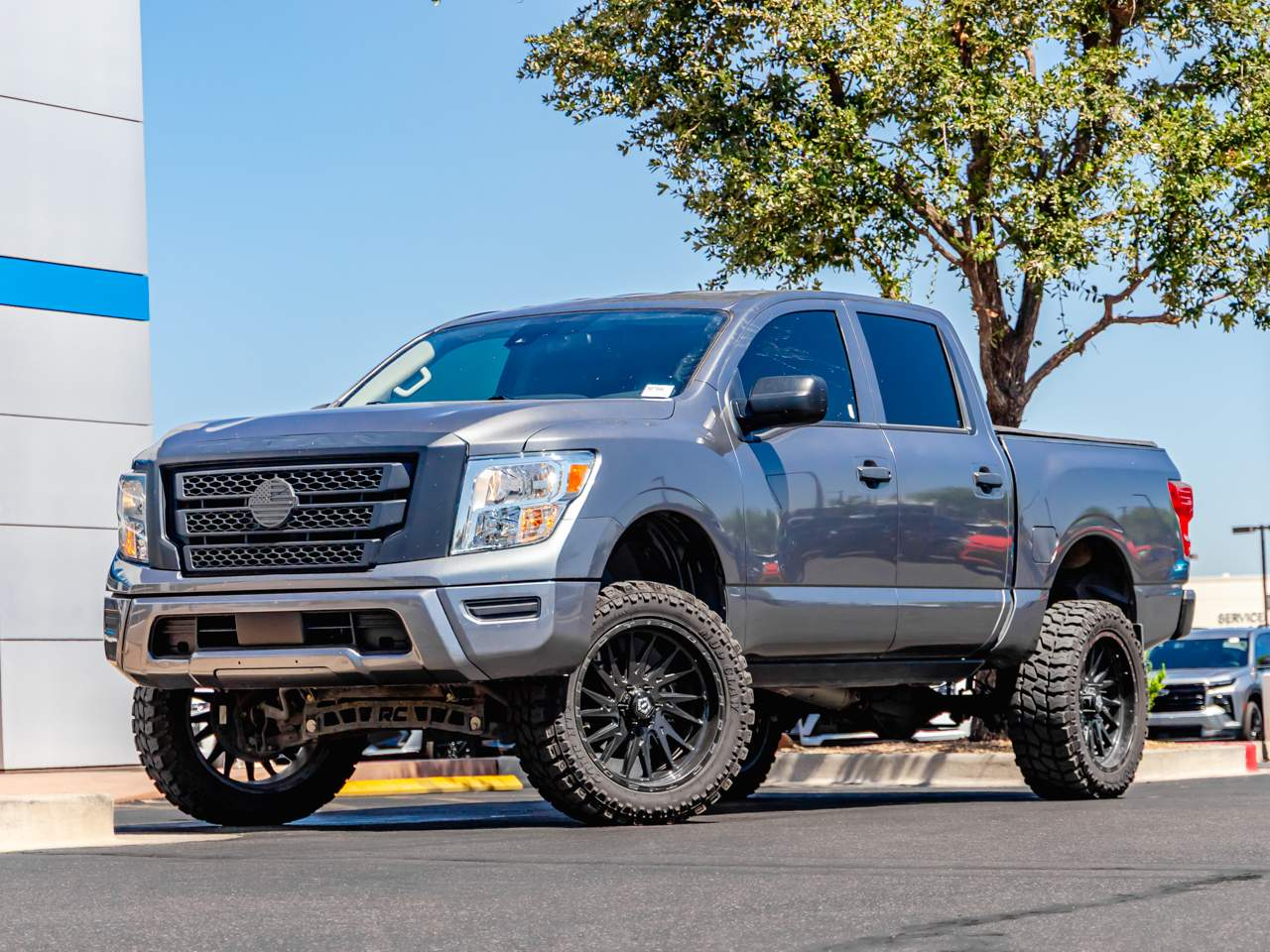 2023 Nissan Titan S Crew Cab