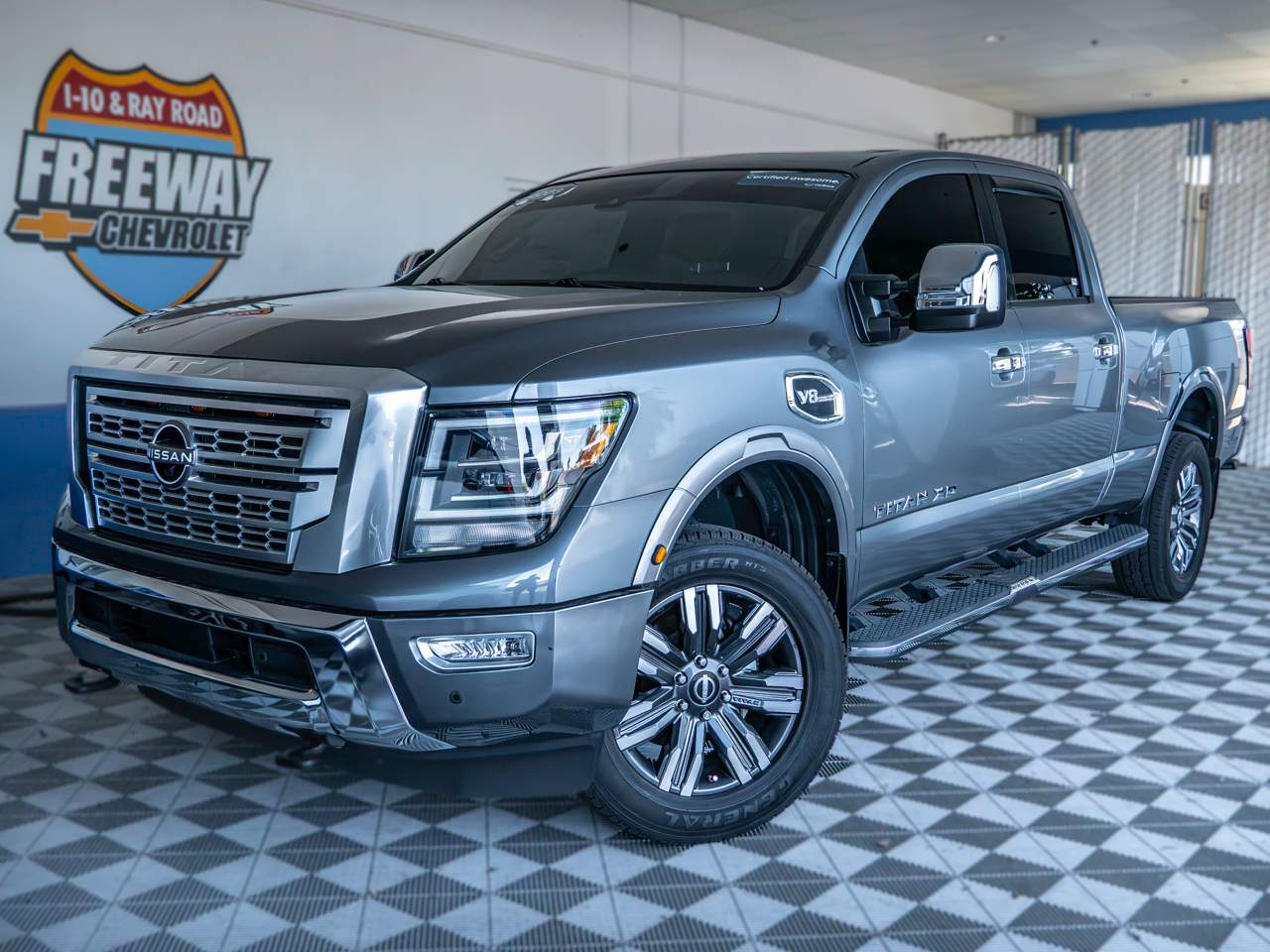 2023 Nissan Titan XD Platinum Reserve Crew Cab