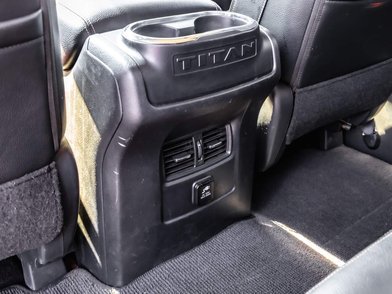 2017 Nissan Titan XD SL Crew Cab