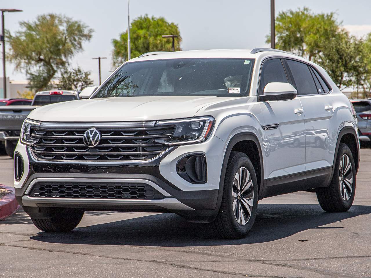 2024 Volkswagen Atlas Cross Sport SE