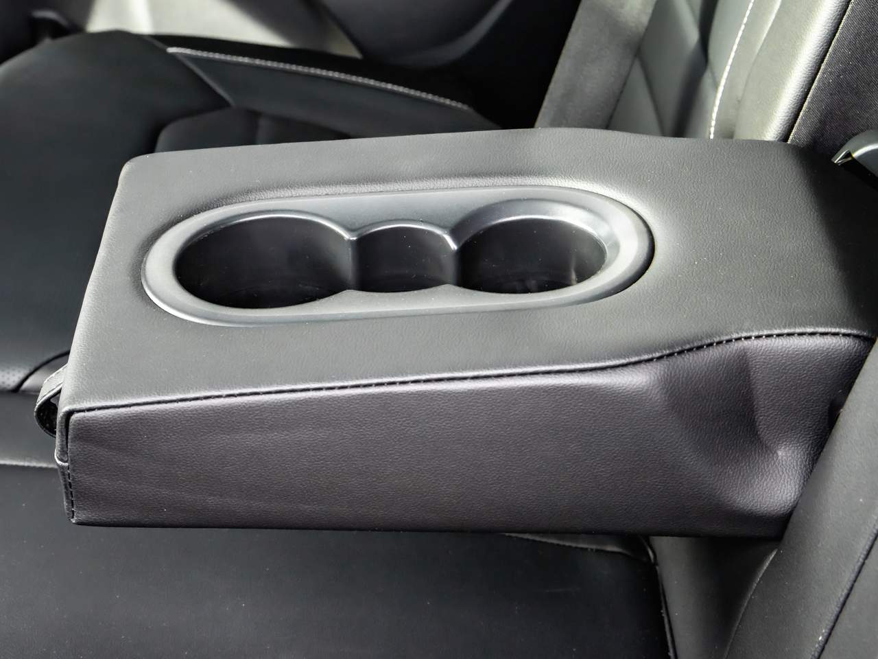 2023 Volkswagen Atlas Cross Sport V6 SEL Premium R-Line 4Motion