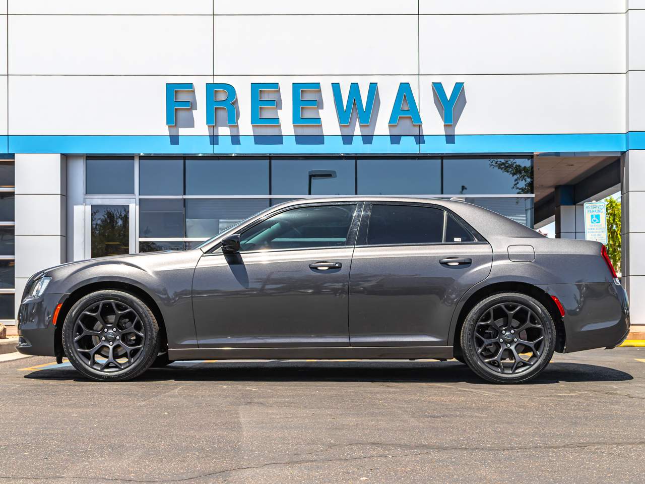 2019 Chrysler 300 Touring