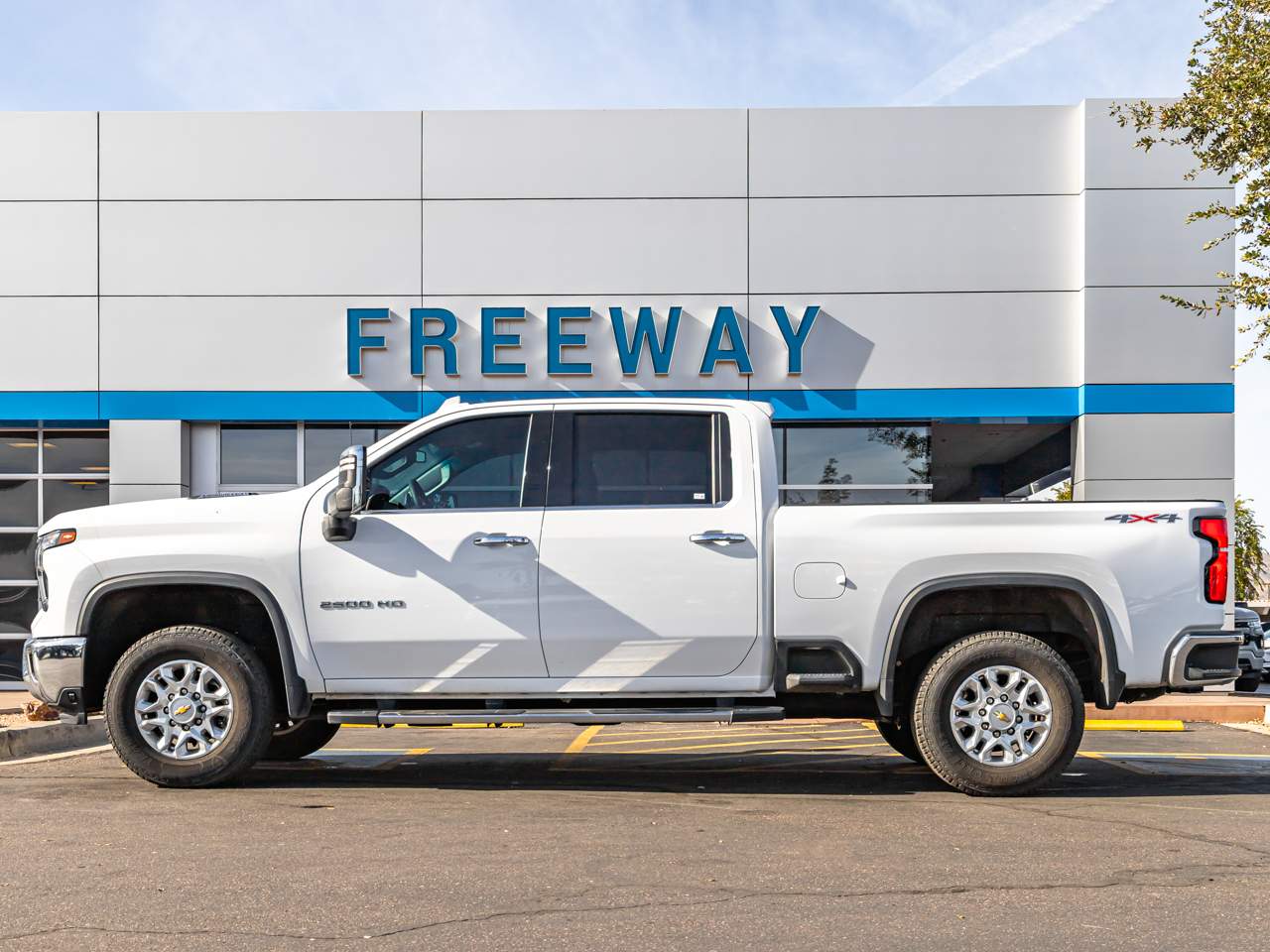 2024 Chevrolet Silverado 2500HD LTZ Crew Cab