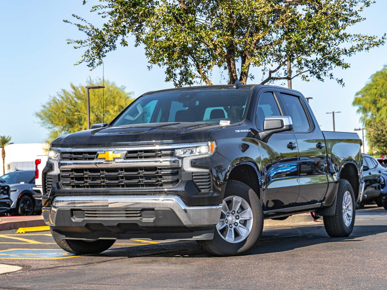 2025 Chevrolet Silverado 1500 LT Crew Cab
