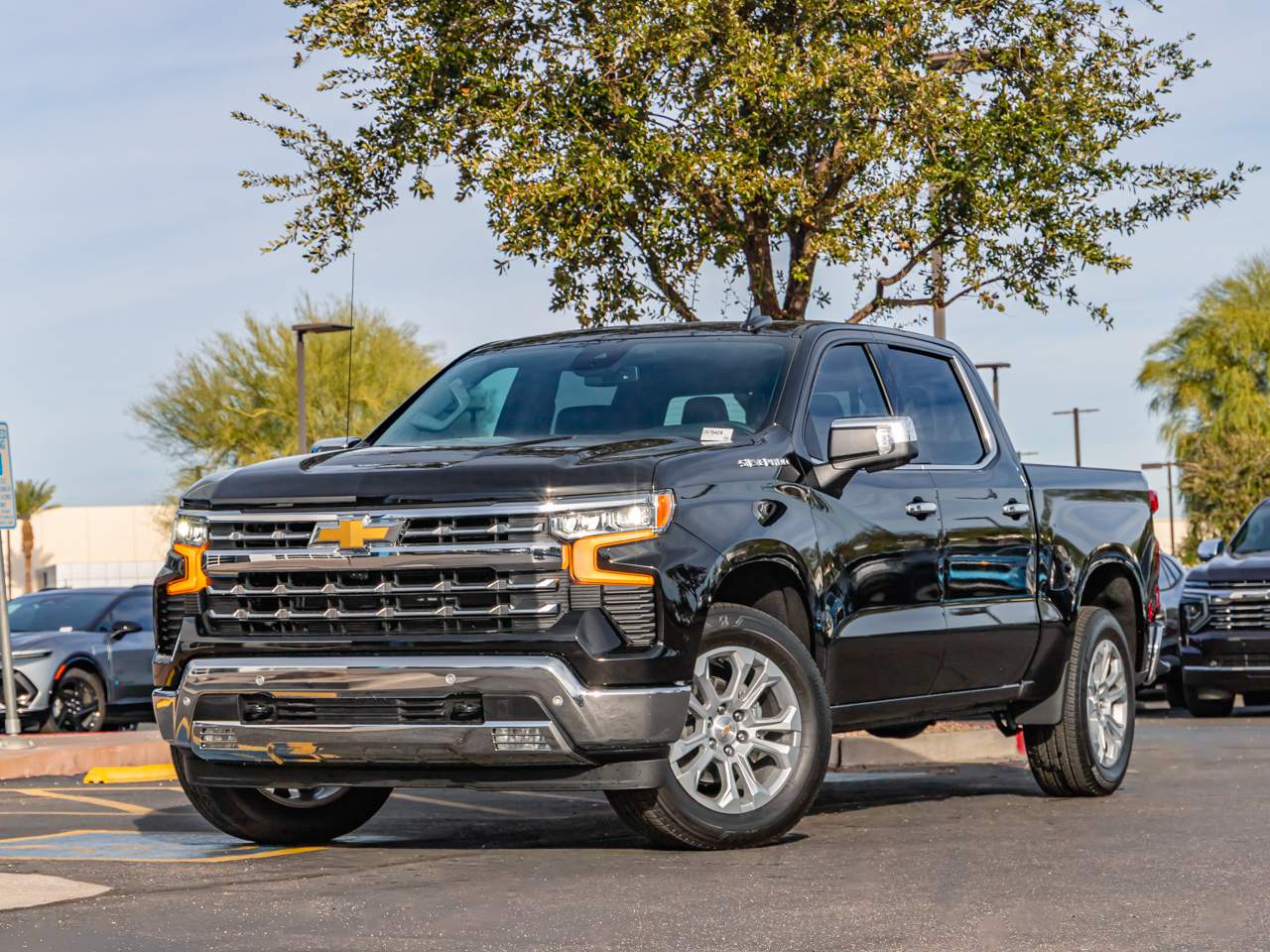 2025 Chevrolet Silverado 1500 LTZ Crew Cab