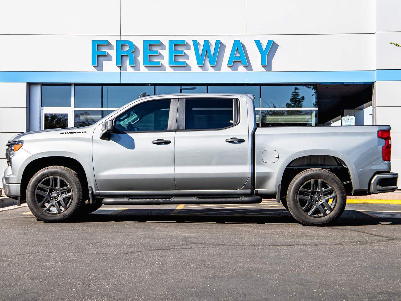 2023 Chevrolet Silverado 1500 RST Crew Cab