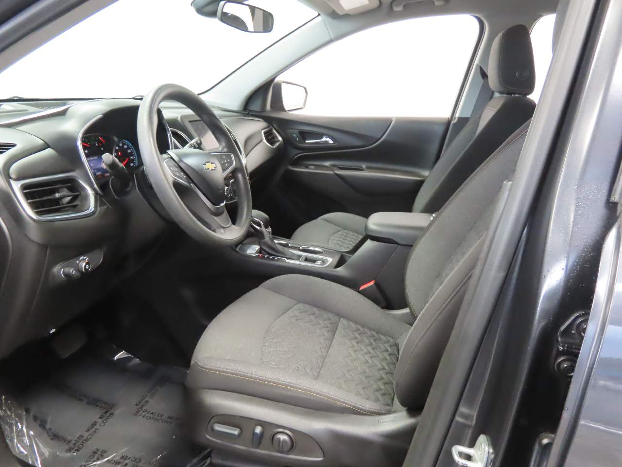 2022 Chevrolet Equinox LT - Photo 15