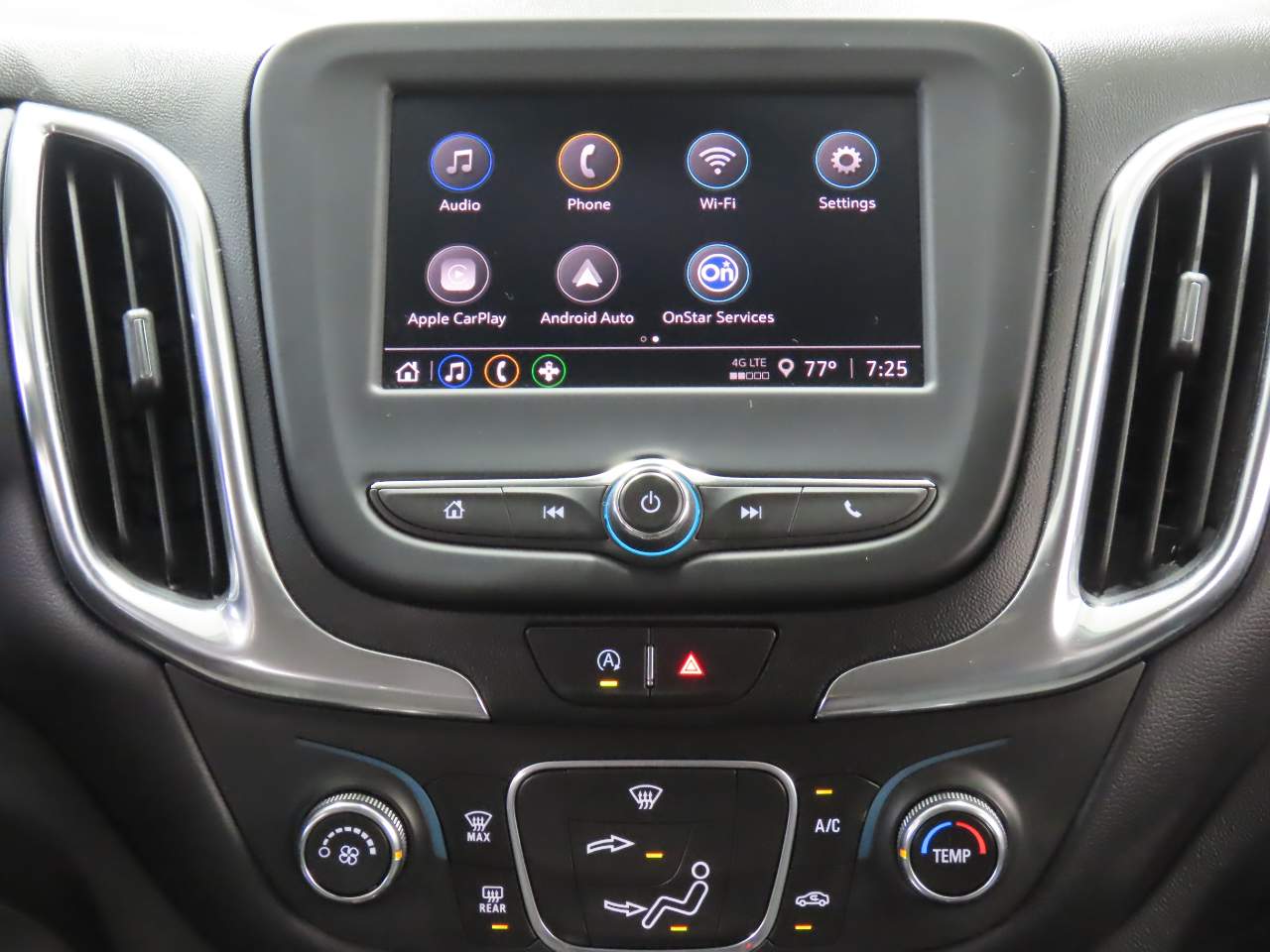 2022 Chevrolet Equinox LT - Photo 12