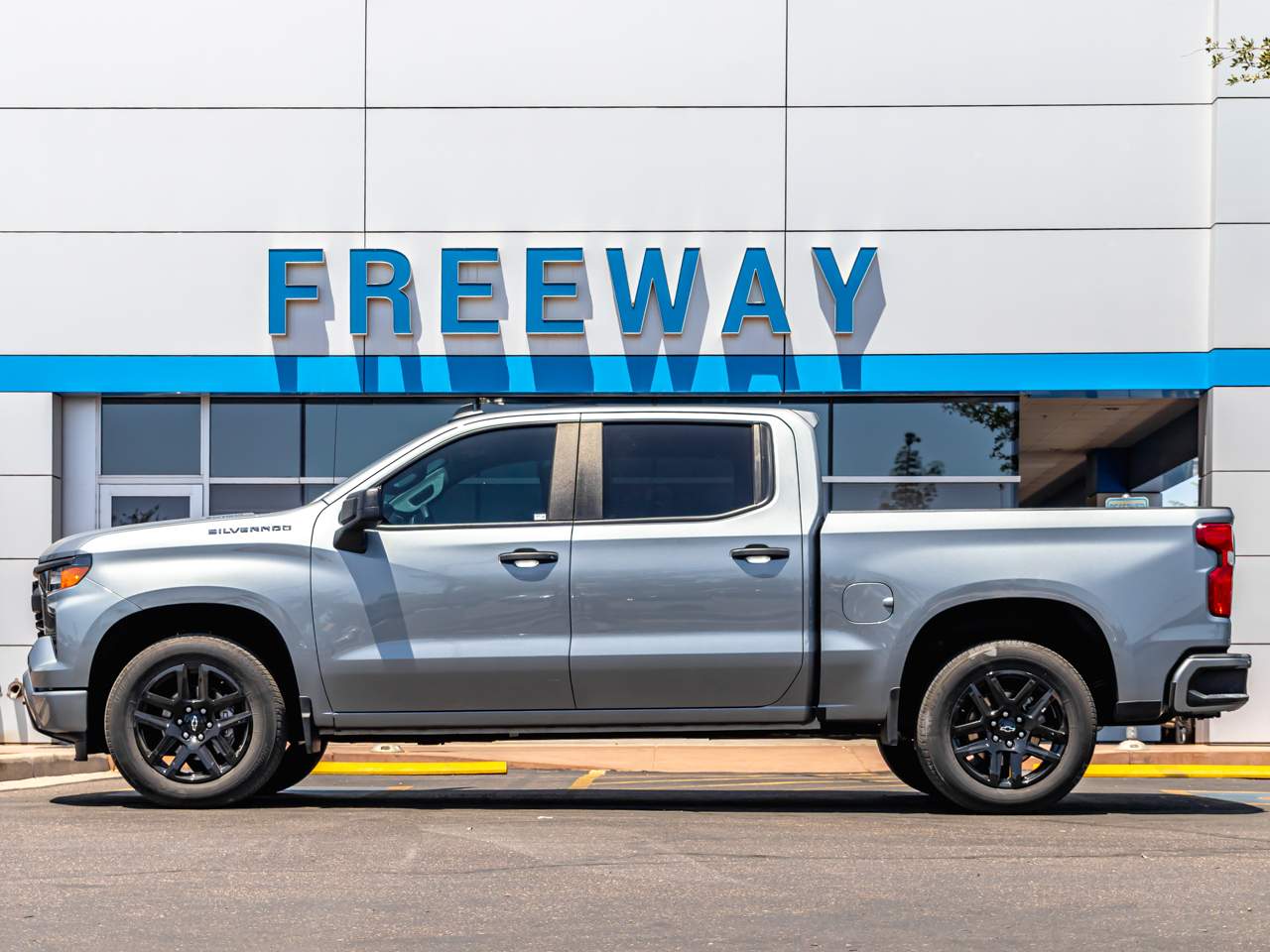 2025 Chevrolet Silverado 1500 Custom Crew Cab
