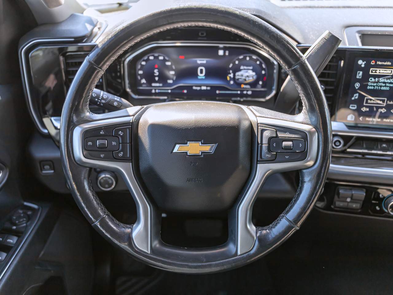 2022 Chevrolet Silverado 1500 LT - Photo 12