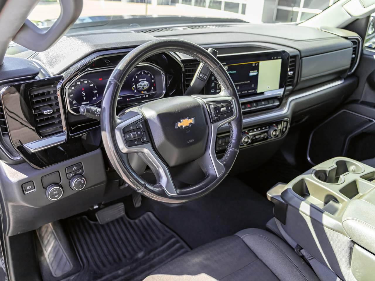 2022 Chevrolet Silverado 1500 LT - Photo 8
