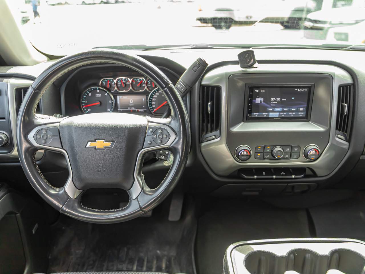 2018 Chevrolet Silverado 1500 LT - Photo 12
