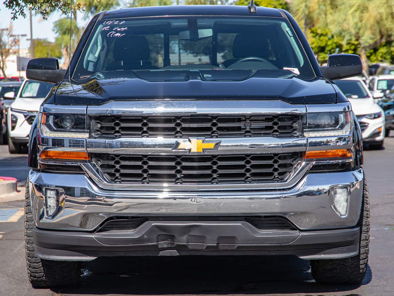 Used 2018 Chevrolet Silverado 1500 LT with VIN 3GCPCREC5JG591467 for sale in Chandler, AZ