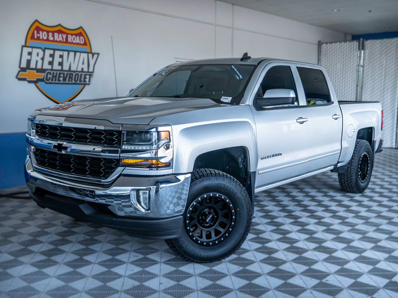 2017 Chevrolet Silverado 1500 LT Crew Cab