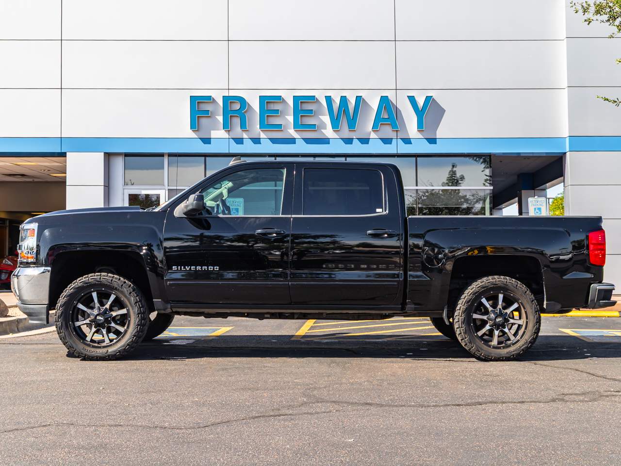 2017 Chevrolet Silverado 1500 LT Crew Cab
