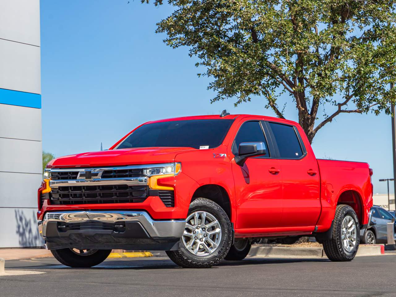 2024 Chevrolet Silverado 1500 LT Crew Cab