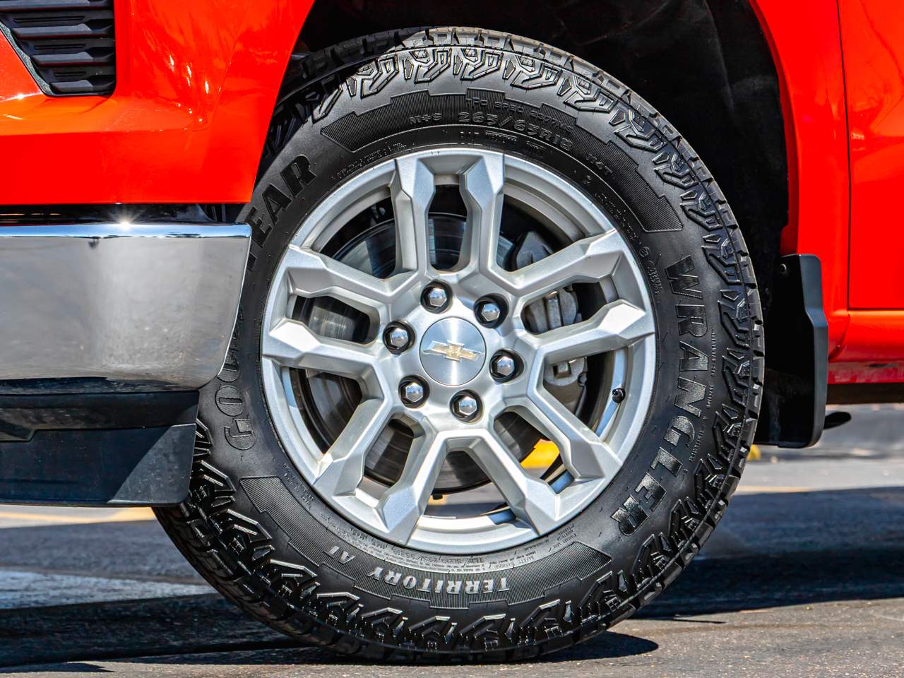 2024 Chevrolet Silverado 1500 LT - Photo 7
